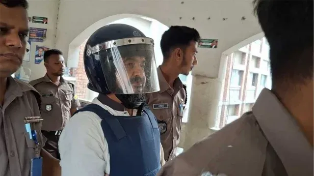 আমি শেখ হাসিনার বৈষম্যের শিকার, তাকে কেন ক্ষমতায় রাখতে চাইব: আদালতে আফজাল নাছের