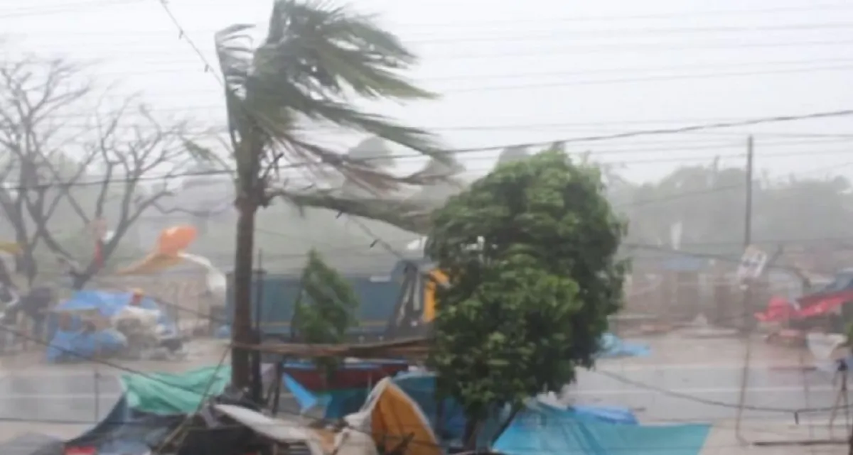 চার জেলায় দুপুরের মধ্যেই কালবৈশাখীর তাণ্ডবের শঙ্কা