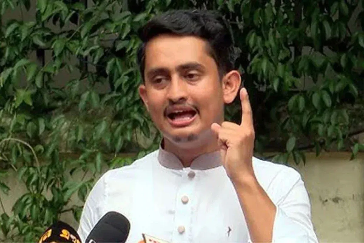 জাগপার পার্টি অফিসে তাণ্ডব, স্বৈরাচারের পথে হাঁটার লক্ষণ: সারজিসের প্রতিক্রিয়া