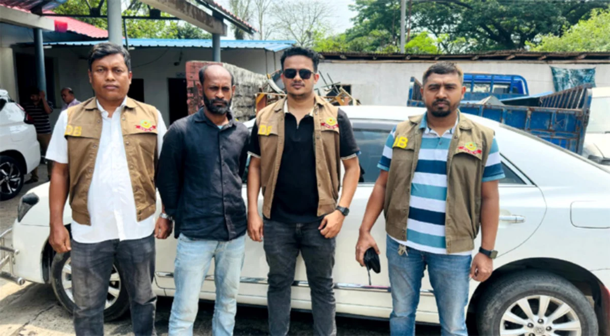 চট্টগ্রামে ১২ ঘণ্টার মধ্যে চুরি হওয়া প্রাইভেট কার গাড়ি উদ্ধার, গ্রেফতার ১