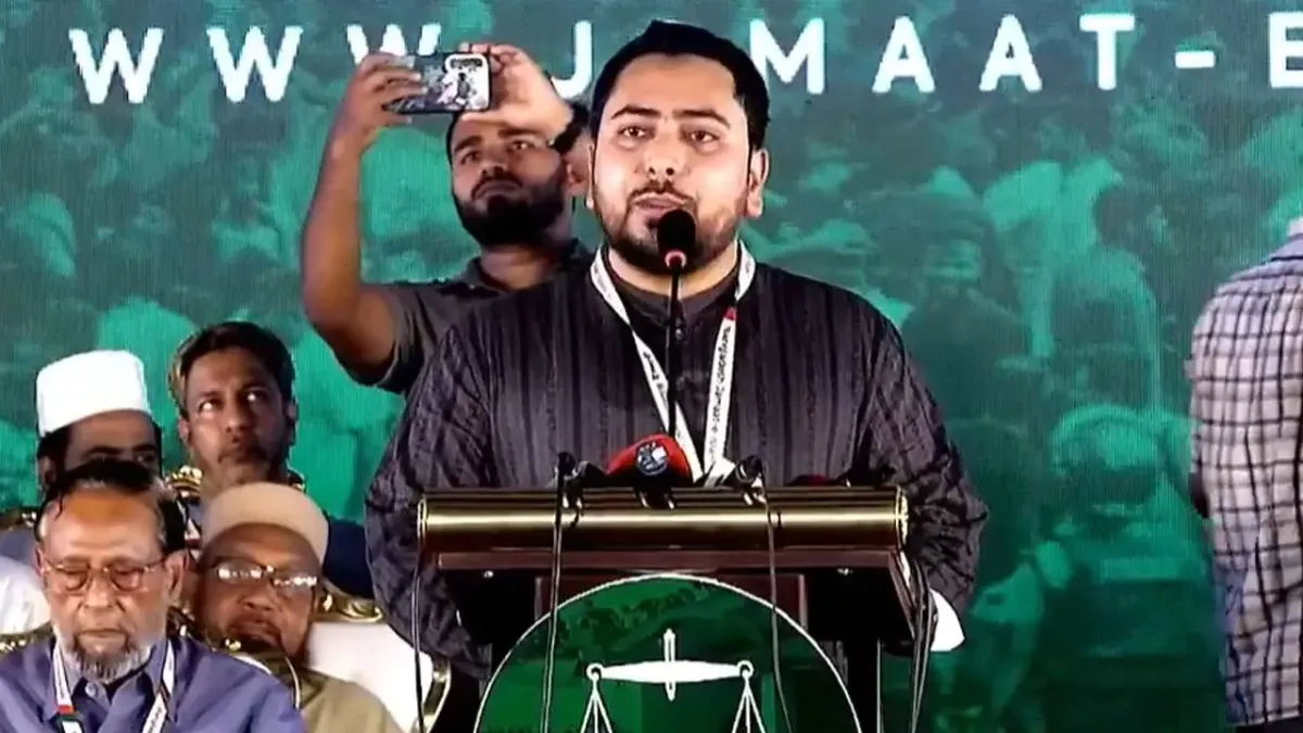 কার্ড দিতে গিয়ে বিএনপির তেল ফুরিয়ে গেছে : নাহিদ ইসলাম