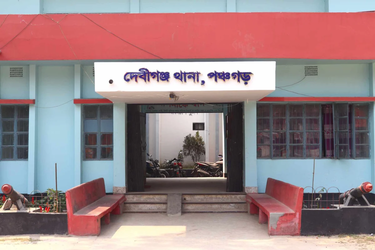 দেবীগঞ্জে তেল পাম্পে ইউএনও’র ওপর হামলা; ৩০০ জনের বিরুদ্ধে মামলা