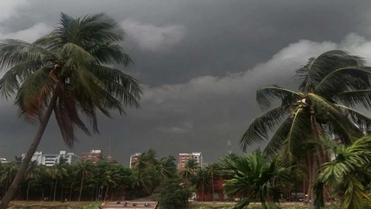 তিন অঞ্চলে ৮০ কিমি বেগে আসছে ঝড়, ২ নম্বর নৌ হুঁশিয়ারি সংকেত