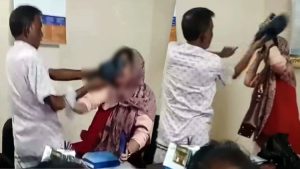 কলেজে ভাঙচুর ও শিক্ষিকার সঙ্গে অশোভন আচরণ, বিএনপি নেতা বহিষ্কার