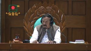 সংসদের অধিবেশন কক্ষে কিছু খাচ্ছিলেন এমপি, ধরে ফেললেন স্পিকার