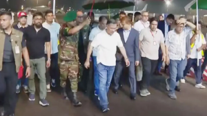 যশোর সফর শেষে ঢাকায় পৌঁছেছেন প্রধানমন্ত্রী