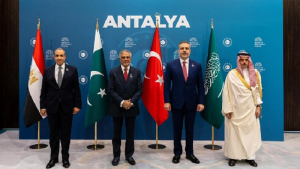 তুরস্কে কূটনৈতিক বৈঠক: এক টেবিলে মিসর, পাকিস্তান ও সৌদি আরব