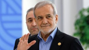 উত্তেজনা কমাতে কূটনৈতিক পথই সেরা বিকল্প: ইরানের প্রেসিডেন্ট