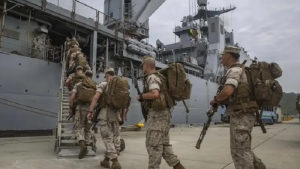 ইরান অবরোধ কার্যকর করতে ১০ হাজার মার্কিন সেনা মোতায়েন