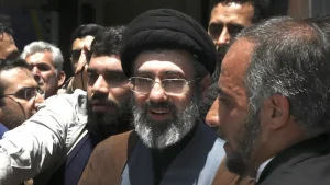 ইরানের ড্রোন যুক্তরাষ্ট্র-ইসরায়েলের ওপর বজ্রপাতের মতো আঘাত হেনেছে: মোজতবা খামেনি