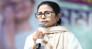 যে অভিযোগ এনে পদত্যাগ না করার ঘোষণা দিলেন মমতা বন্দ্যোপাধ্যায়