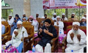 শাপলা চত্বরে গণহত্যার বিচার দাবি হেফাজত আমিরের