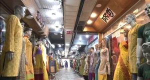 এবার দোকানপাট-শপিংমল খোলা রাখার নতুন সময় নির্ধারণ