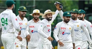 নিজেদের টেস্ট ইতিহাসে প্রথমবার এমন ঘটনা ঘটালো পাকিস্তান
