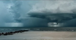 ধেয়ে আসছে ভয়ংকর বৃষ্টি বলয়, ঝুঁকিতে দেশের যেসব এলাকা