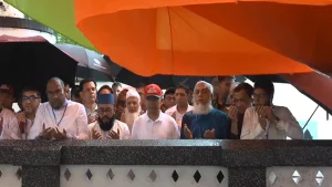 শাহজালাল (রহ.)-এর মাজার জিয়ারত করলেন প্রধানমন্ত্রী
