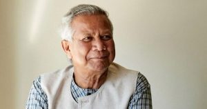 ফ্রান্সে গেলেন ড. ইউনূস, পেলেন ভিআইপি প্রোটোকল