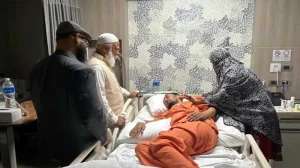 ব্যাংককে আহত জুলাই যোদ্ধাদের দেখতে গেলেন জামায়াত আমির