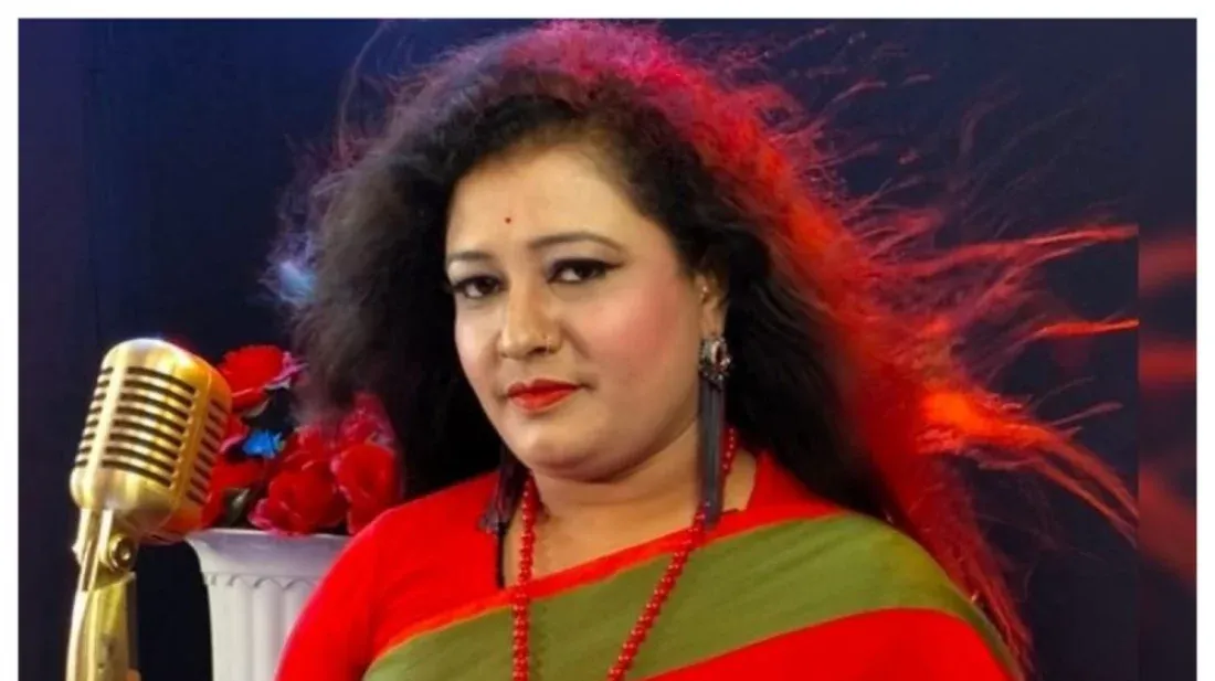 দেশবাসীর কাছে প্রকাশ্যে ক্ষমা চাইলেন হাসিনা