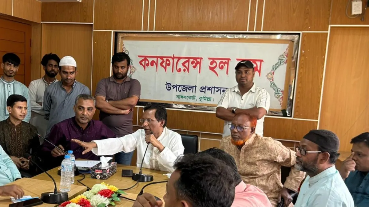 আরও ৫৮ মাস ক্ষমতায় আছি, আমি যেভাবে চাই সেভাবে চলতে হবে: সাংবাদিকদের হুঁশিয়ারি দিলেন এমপি মোবাশ্বের