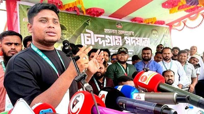 পদোন্নতির আশায় পুলিশ সদস্যরা বিরোধী দলের নেতাকর্মীদের হয়রানি করছে: হাসনাত