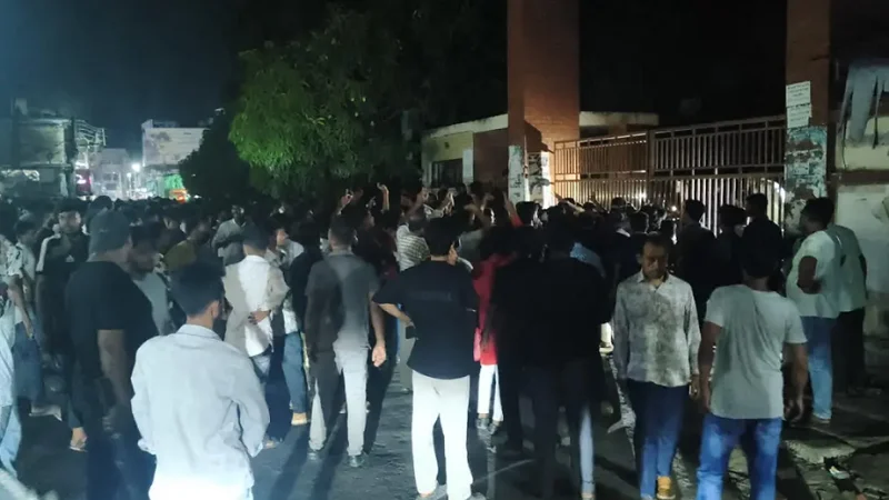 নাসীরুদ্দীন পাটওয়ারীসহ নেতাকর্মীদের থানায় অবরুদ্ধ করে বিএনপির বিক্ষোভ