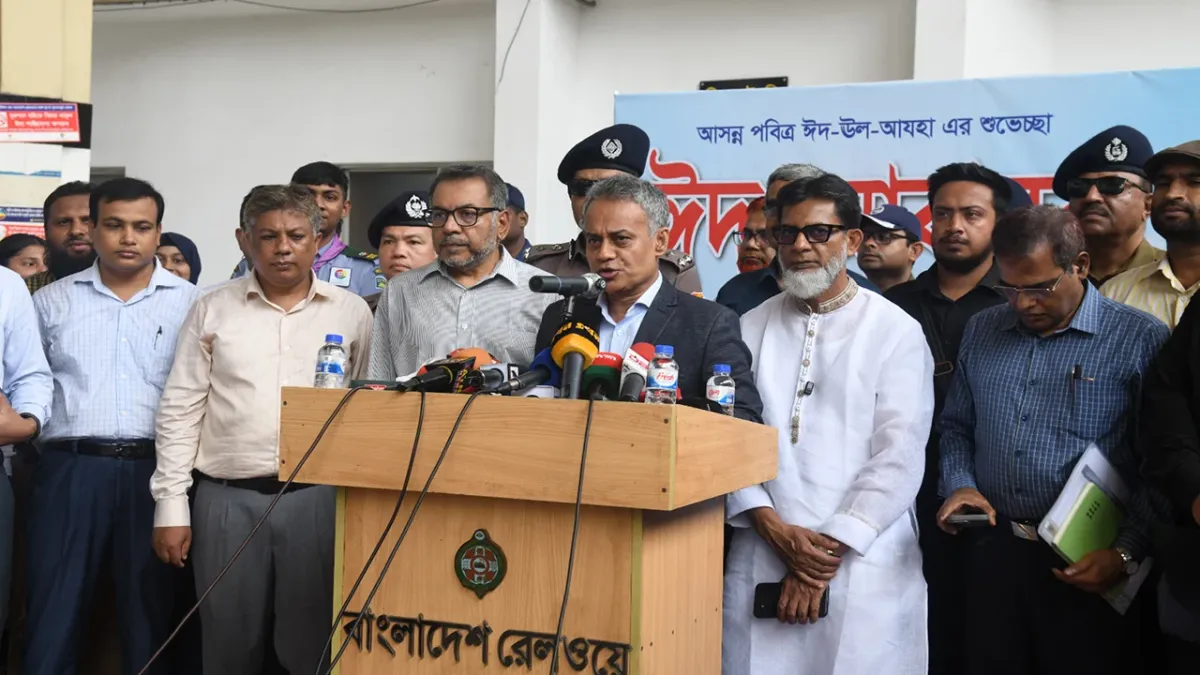 ঈদযাত্রায় রেলে বাড়তি চাপের মধ্যেও শিডিউল বিপর্যয়ের শঙ্কা নেই: রেলমন্ত্রী