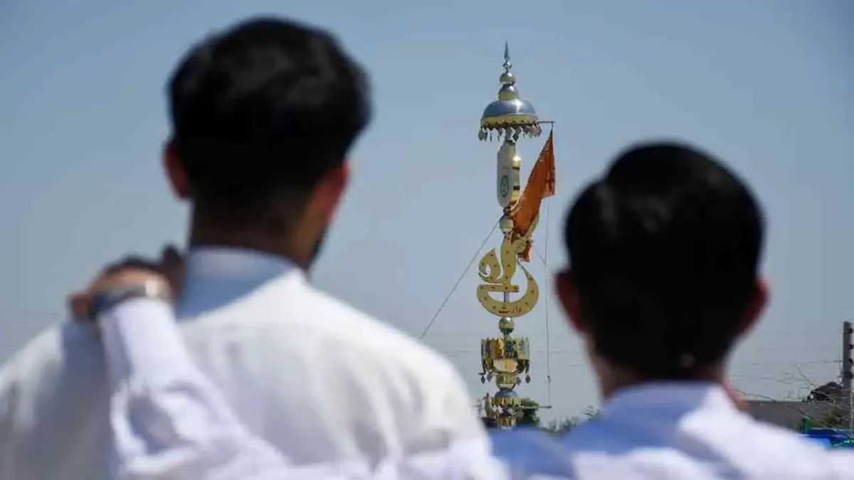পাকিস্তানিদের সঞ্চয়-চাকরি কেড়ে নিয়ে শূন্য হাতে ফেরত পাঠাচ্ছে আমিরাত