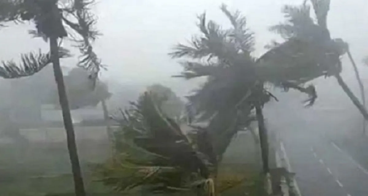 দেশের ছয় জেলায় ৮০ কিমি বেগে ঝড়ের শঙ্কা