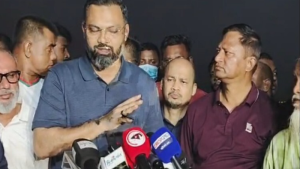 কালশীর অগ্নিকাণ্ডে ক্ষতিগ্রস্তদের পুনর্বাসনের আশ্বাস আমিনুল হকের