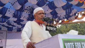 বাস-ট্রেনের অধিক ভাড়া, বাধ্য হয়ে মালবাহী ট্রাকে বাড়ি ফিরছে মানুষ: এমপি বুলবুল