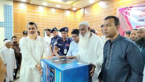 কৃষকদের আধুনিক যন্ত্রপাতি দিতে সরকার বদ্ধপরিকর: ধর্মমন্ত্রী