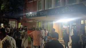 বিএনপি নেতা আটক, ১১ ঘণ্টা ধরে থানা ঘেরাও নেতাকর্মীদের