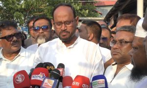 ভারত থেকে পশু আসা ঠেকাতে প্রতিমন্ত্রীর কঠোর নির্দেশনা