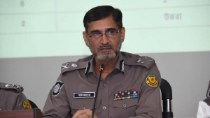 অবসরে গেলেন ভারপ্রাপ্ত ডিএমপি কমিশনার সরওয়ার