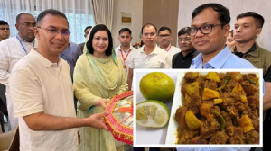 সিলেটে সাতকড়া দিয়ে গরুর মাংস খেলেন প্রধানমন্ত্রী