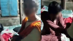 প্রবাসীর স্ত্রীর সঙ্গে আপত্তিকর অবস্থায় আটক শিবিরকর্মী