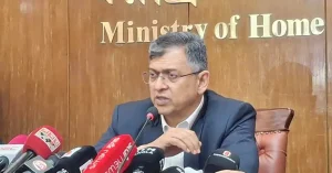 পুলিশের বিদ্যমান পোশাক নিয়ে অসন্তোষ রয়েছে: স্বরাষ্ট্রমন্ত্রী