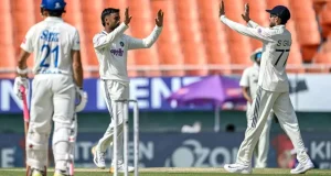 অভিষেক টেস্টেই ইতিহাস, ভেঙ্গে ফেললেন ৪৭ বছরের সেই রেকর্ড
