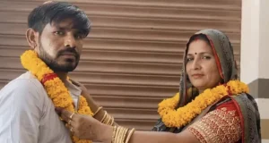 স্ত্রীকে তালাক দিয়ে শাশুড়িকে বিয়ে করলেন যুবক