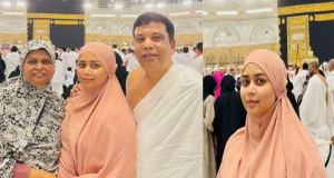 জনপ্রিয় অভিনেত্রী ভাবনার ওমরাহ পালন