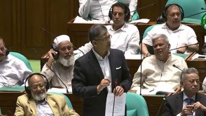 আইন-শৃঙ্খলা পরিস্থিতি উন্নয়নে কোন রাজনৈতিক পরিচয়কে প্রাধান্য দেবো না: স্বরাষ্ট্রমন্ত্রী