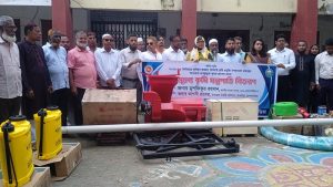 আখাউড়ায় ৭ কৃষক গ্রুপের মাঝে বিনামূল্যে কৃষি যন্ত্রপাতি বিতরণ