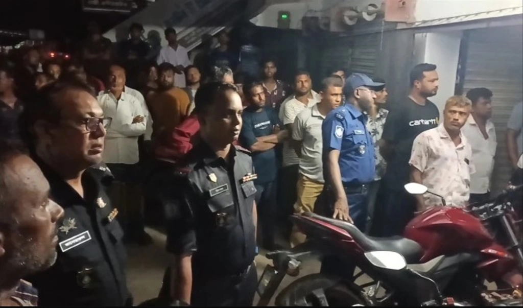 ঝিনাইদহে ভুয়া চিকিৎসককে ৩ মাসের কারাদণ্ড ও ৫০ হাজার টাকা জরিমানা