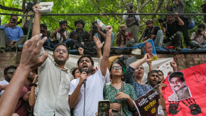 ‘ইনকিলাব জিন্দাবাদ’ স্লোগানে মুখর দিল্লি