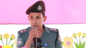 মাদক কারবারিকে এআই দিয়ে ব্রাজিলের জার্সি পরানো সেই এসআইকে শোকজ
