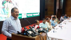 ‘ইতিহাস যখন সঠিকভাবে কথা বলে, বিকৃতকারীরা হেলিকপ্টারে পালাতে বাধ্য হয়’: তথ্যমন্ত্রী