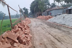 প্রধানমন্ত্রীর জন্য রাস্তা বানাতে ‘ইটভাড়া’ নিয়েছিল এলজিইডি