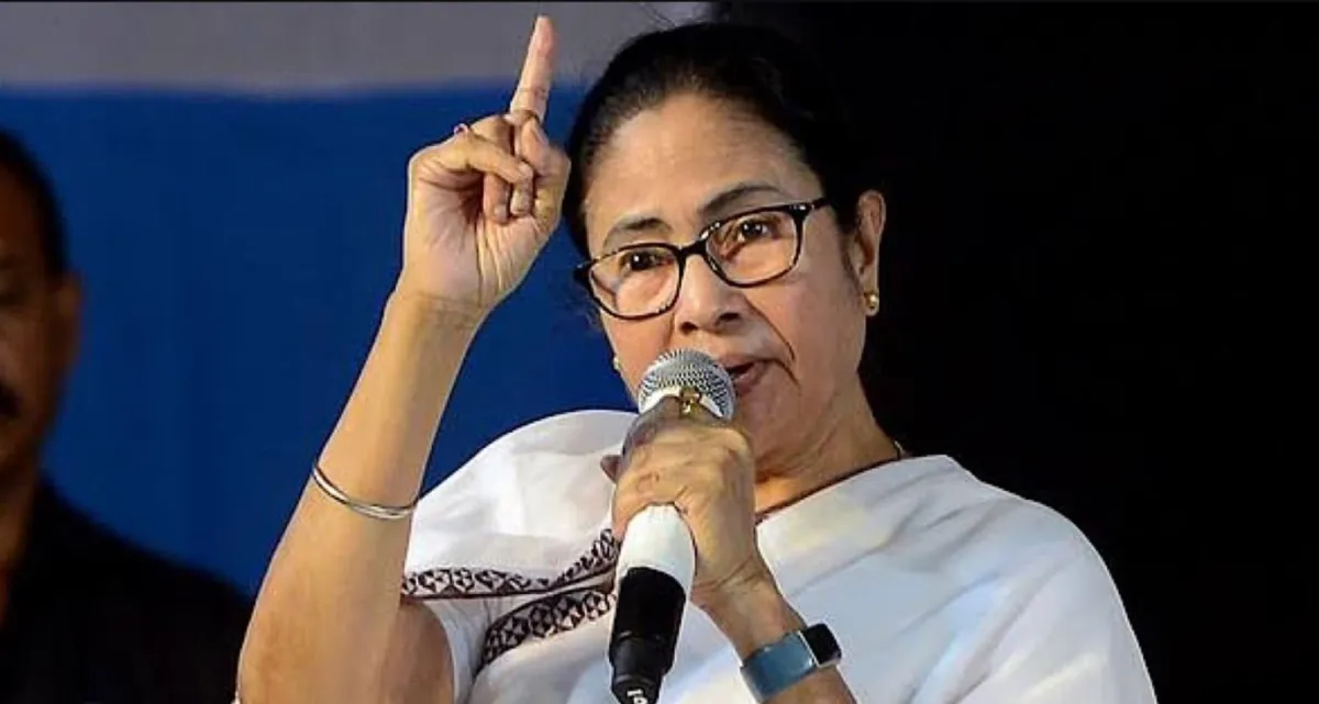 বাংলাদেশে একটা বড় খুন হয়েছিল, কাকে দিয়ে করিয়েছিলেন সবটাই জানি ; অমিত শাহর উদ্দেশে মমতা