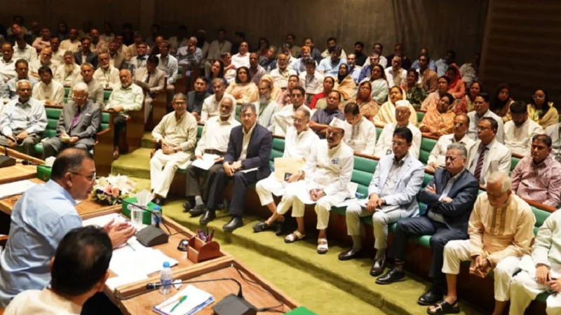এমপি-মন্ত্রীদের জনগণের কাছে সরকারি সেবার সুফল পৌঁছানোর নির্দেশ প্রধানমন্ত্রীর
